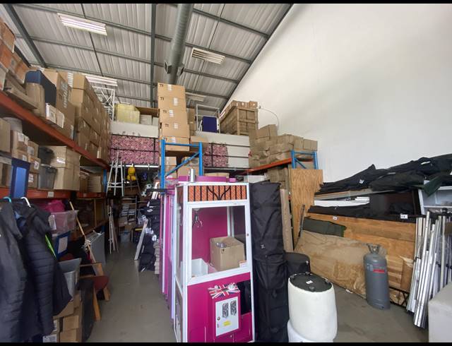 559M² WAREHOUSE TO LET IN RIVERHORSE VALLEY